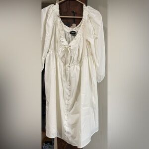 Forever 21 white dress  with Ruffle Detail Sz 2x